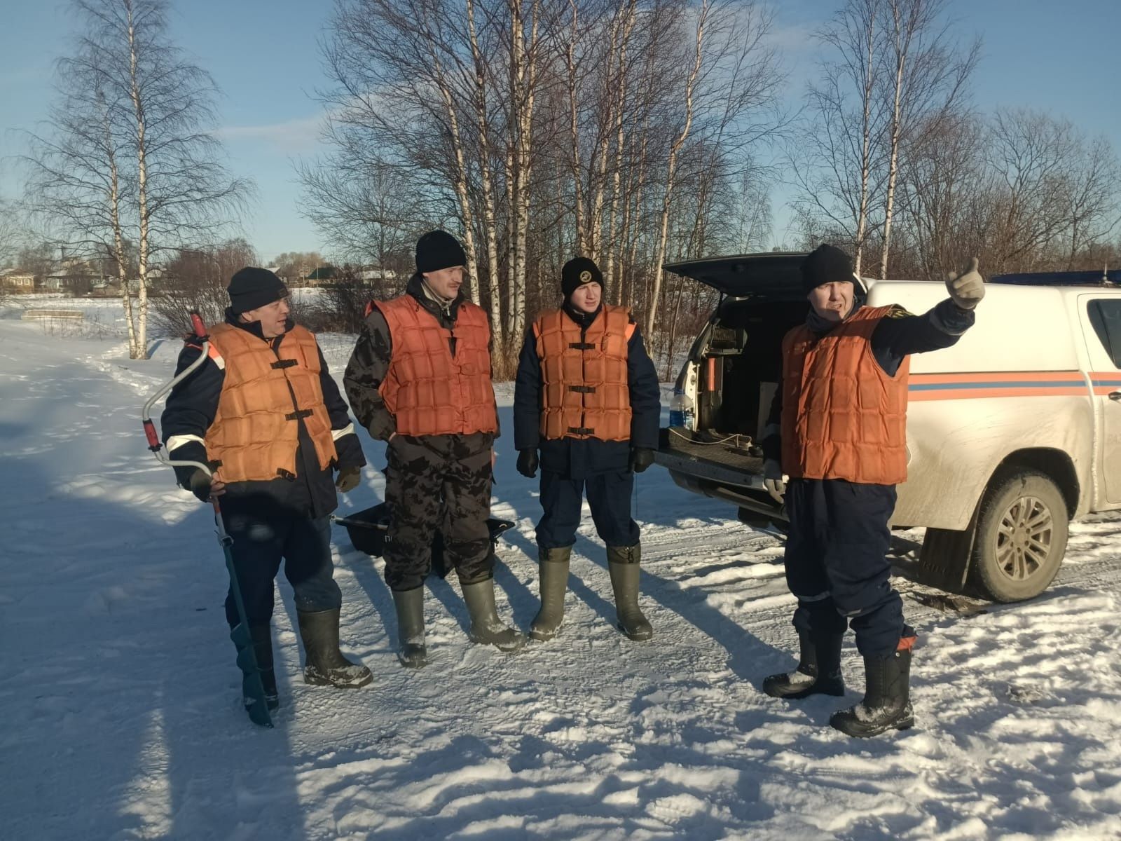 После взрывных работ уровень воды в река Выг упал