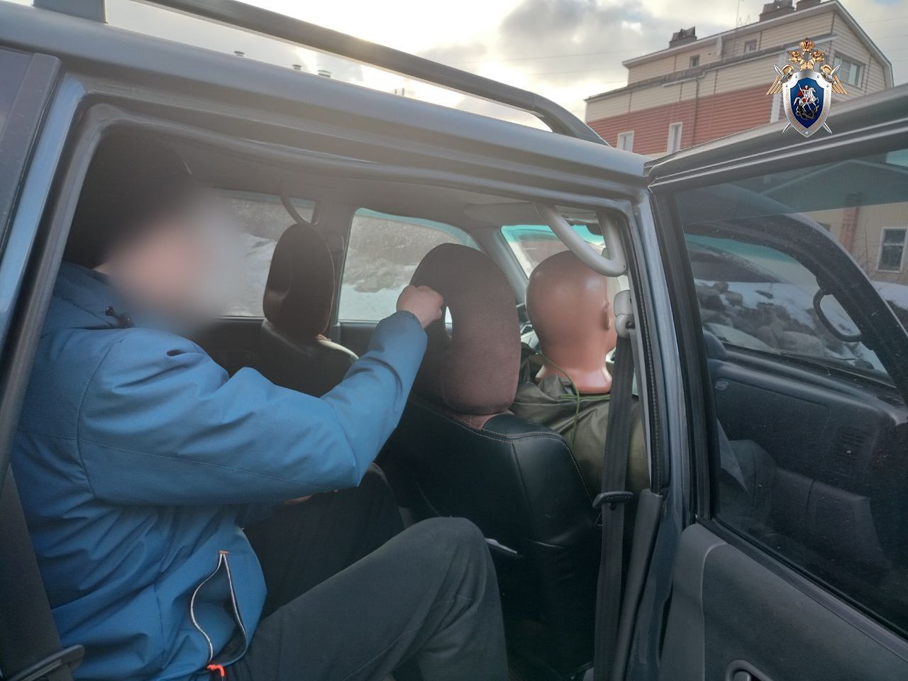 Отец с сыном похитили и ограбили незнакомого мужчину в Петрозаводске