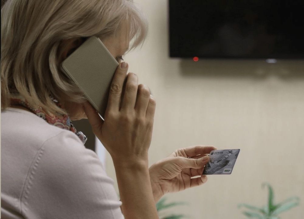 Еще две жительницы Карелии стали жертвами телефонных мошенников