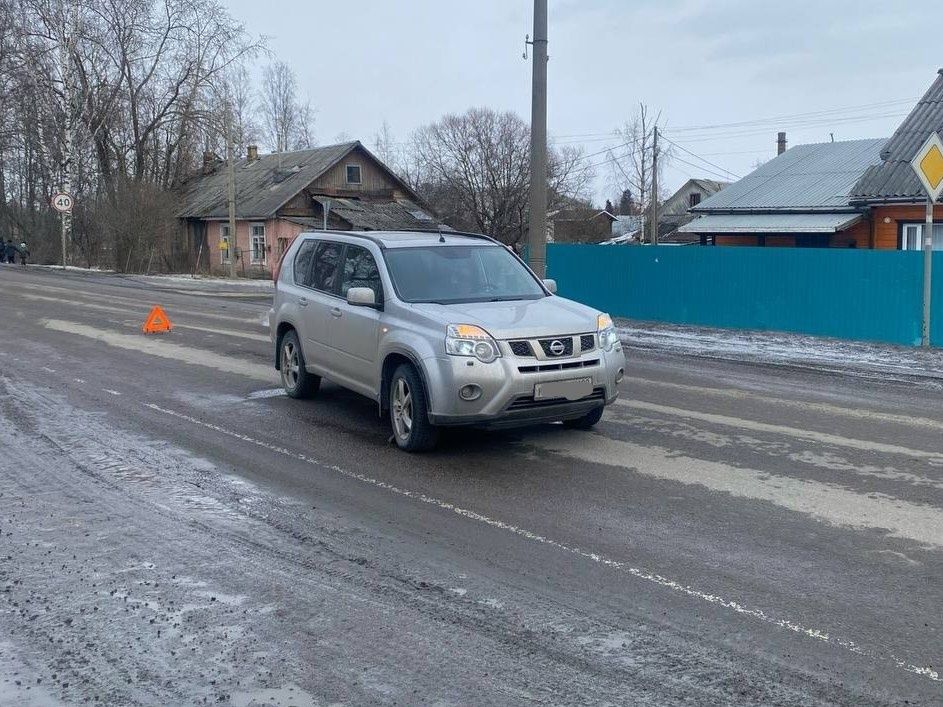 В городе Сортавала машина сбила выбежавшую на дорогу девочку