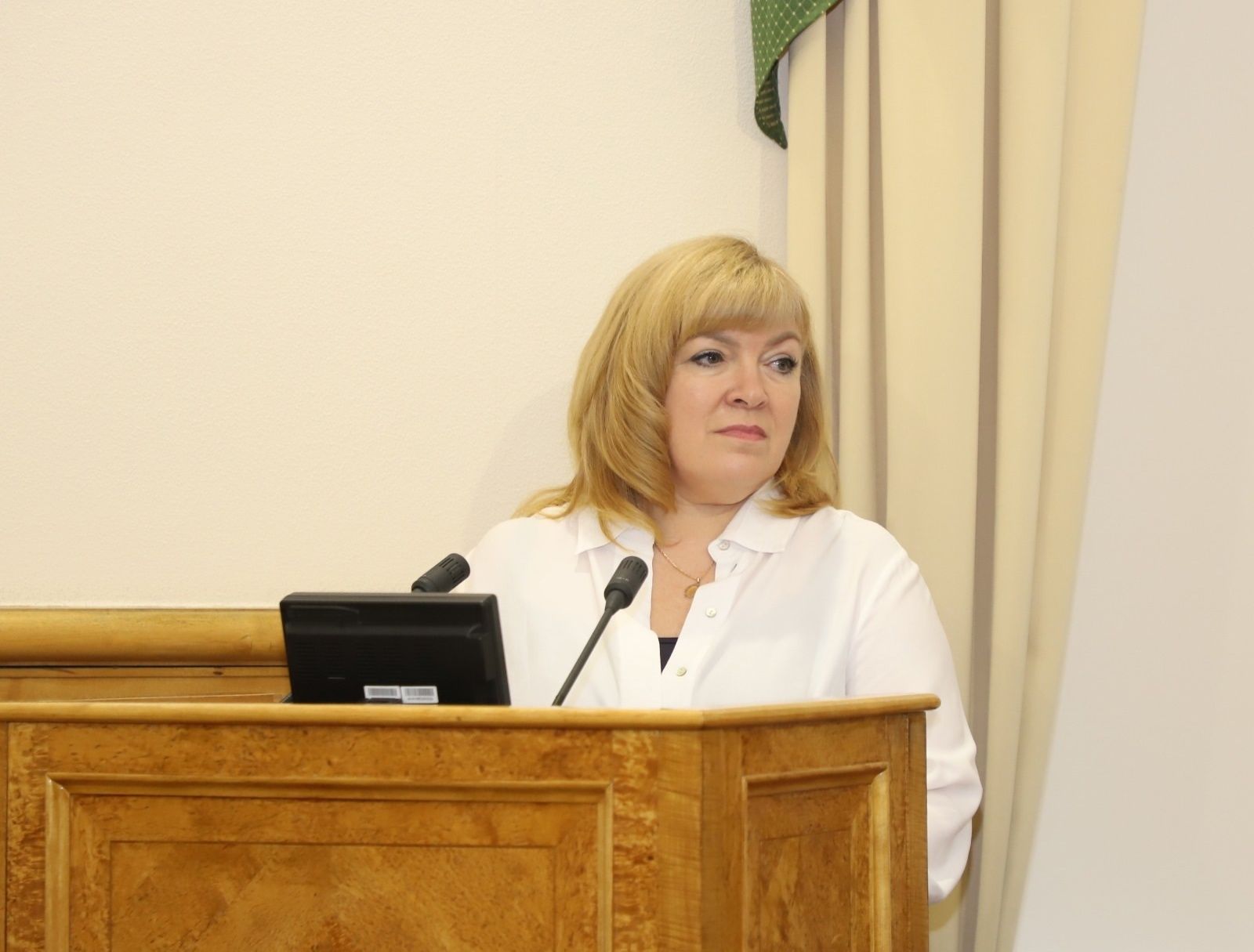 Новый директор регионального УФПС рассказала парламентариям о планах по развитию Почты в Карелии