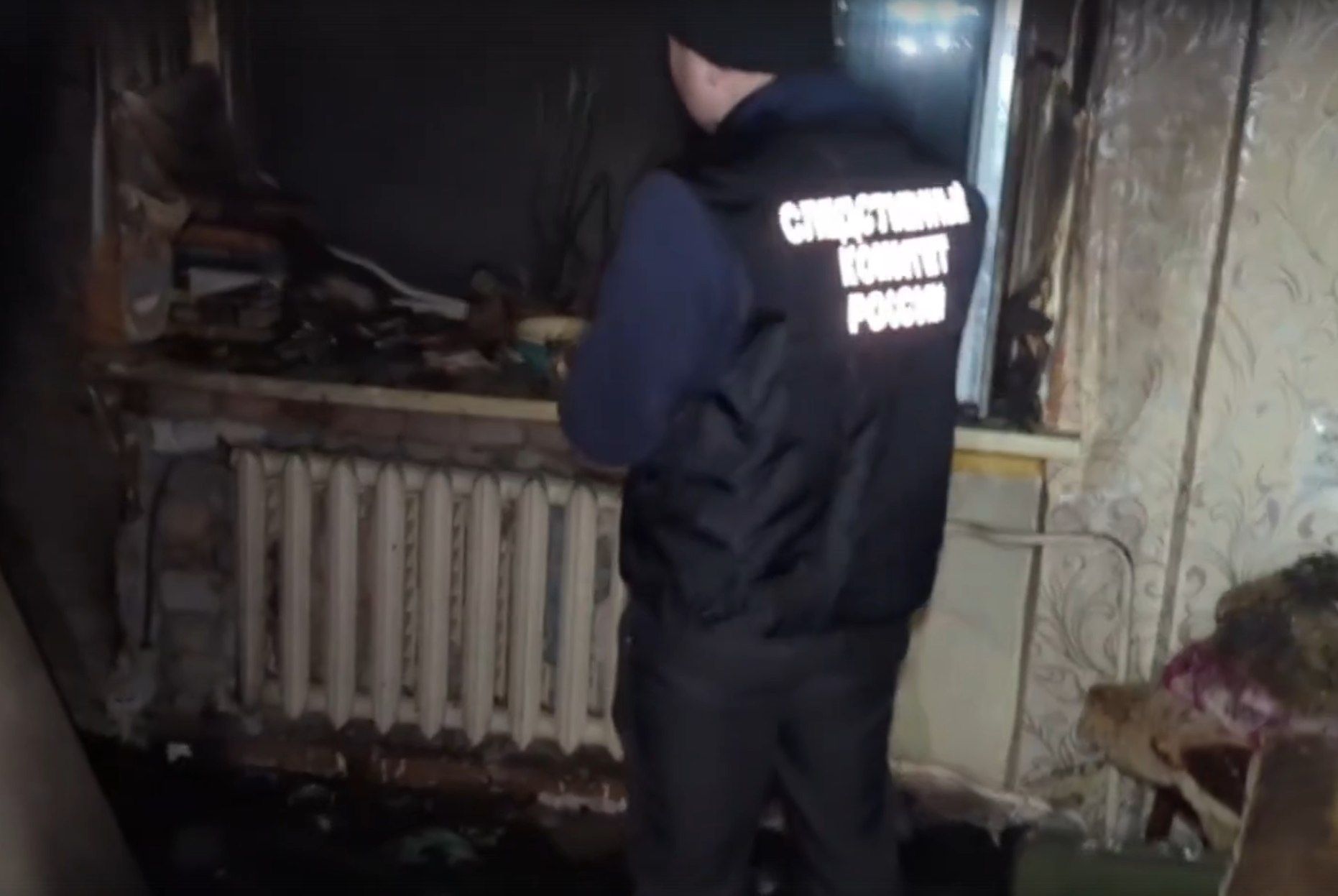 В Пудоже при пожаре в многоквартирном доме погиб мужчина