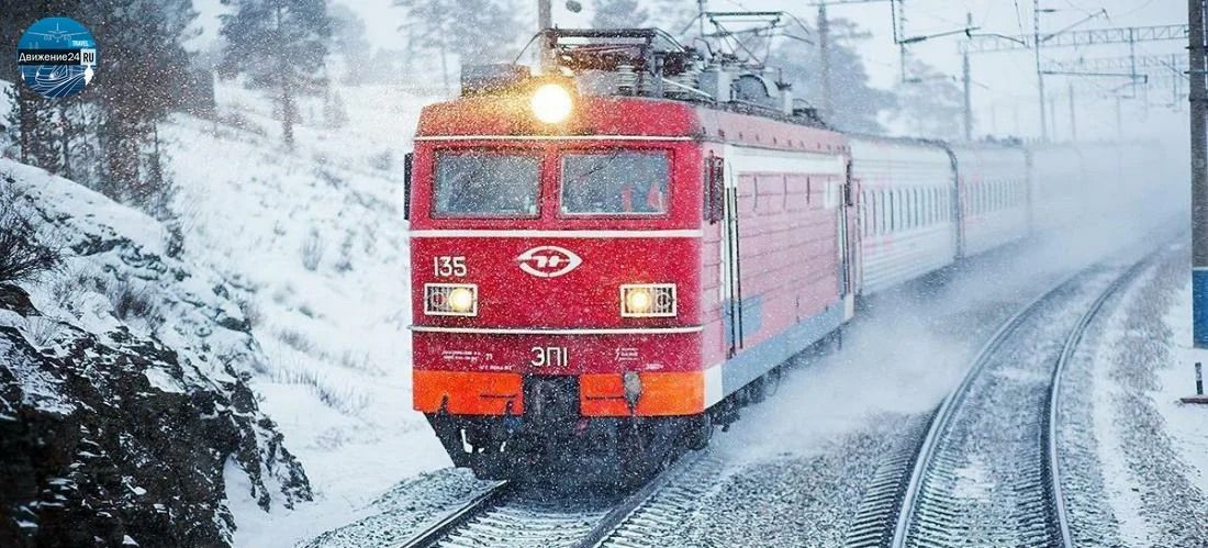 Электропоезд в Петрозаводск задержался из-за обледенения проводов