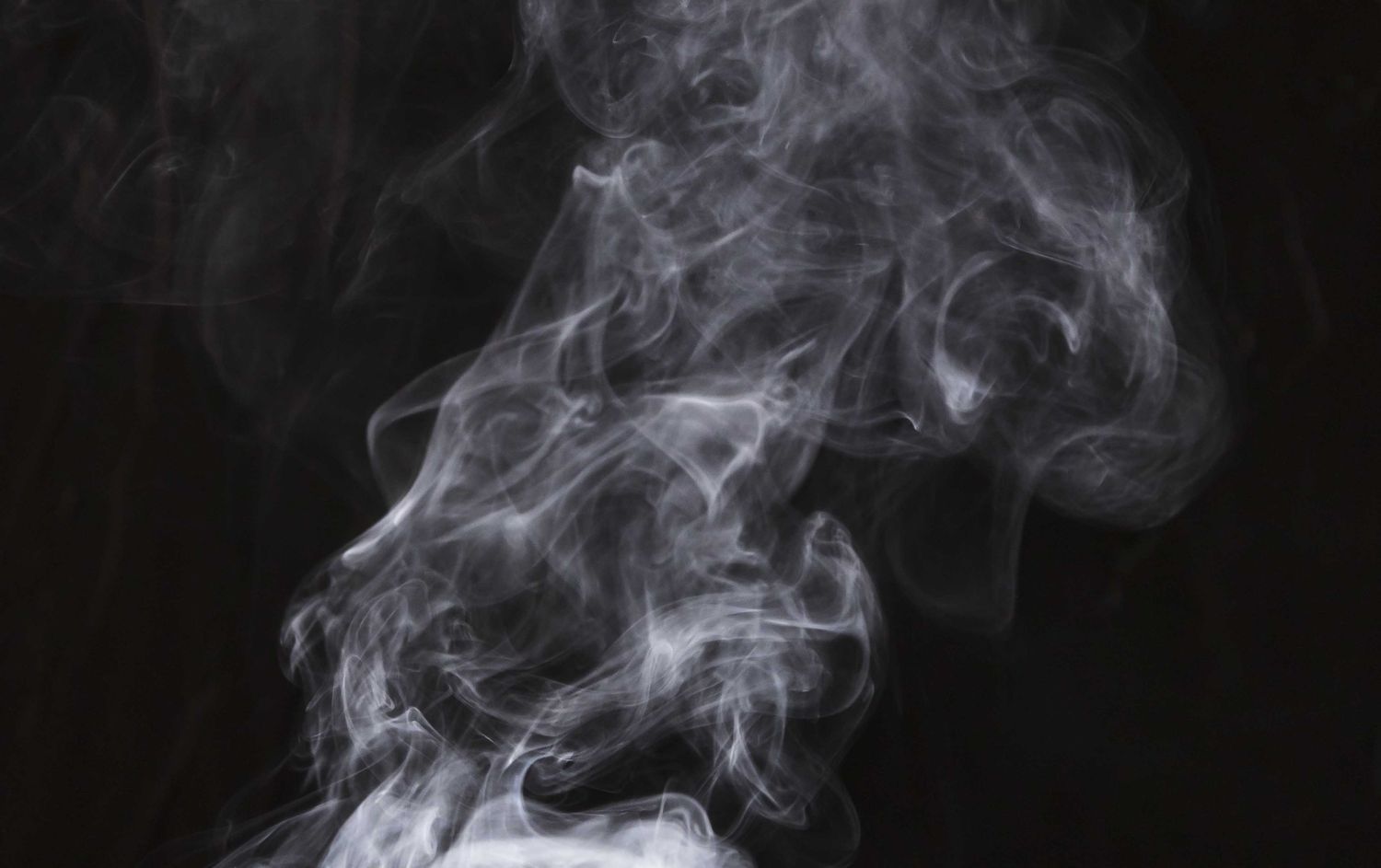 Врачи Педиатрического университета рассказали о росте числа заболеваний из-за электронных устройств для курения