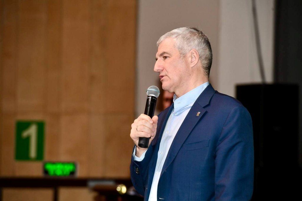 Глава Карелии представил жителям Костомукши комплексный план по развитию города