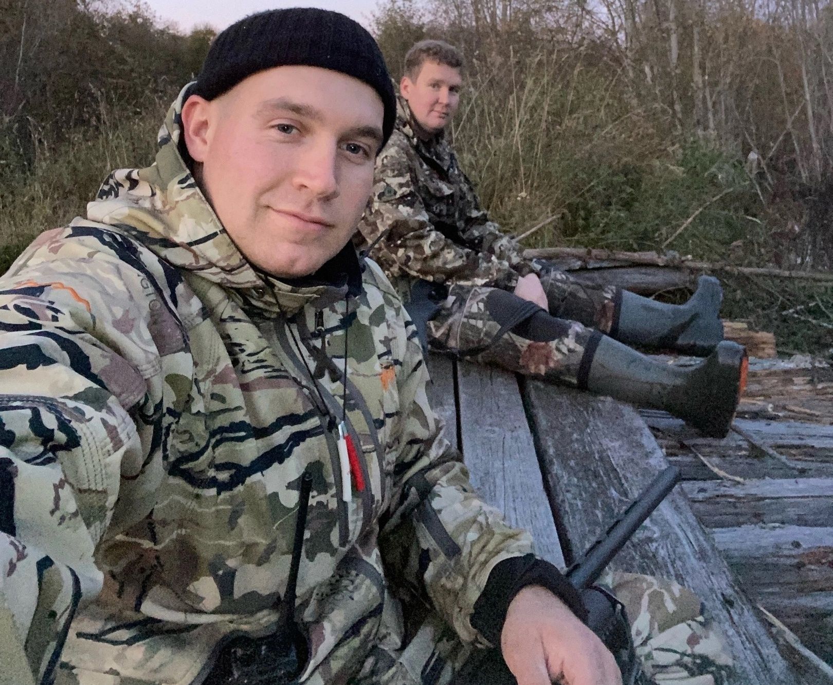 Сотрудник УФСИН спас четырех рыбаков, провалившихся под лед в Карелии