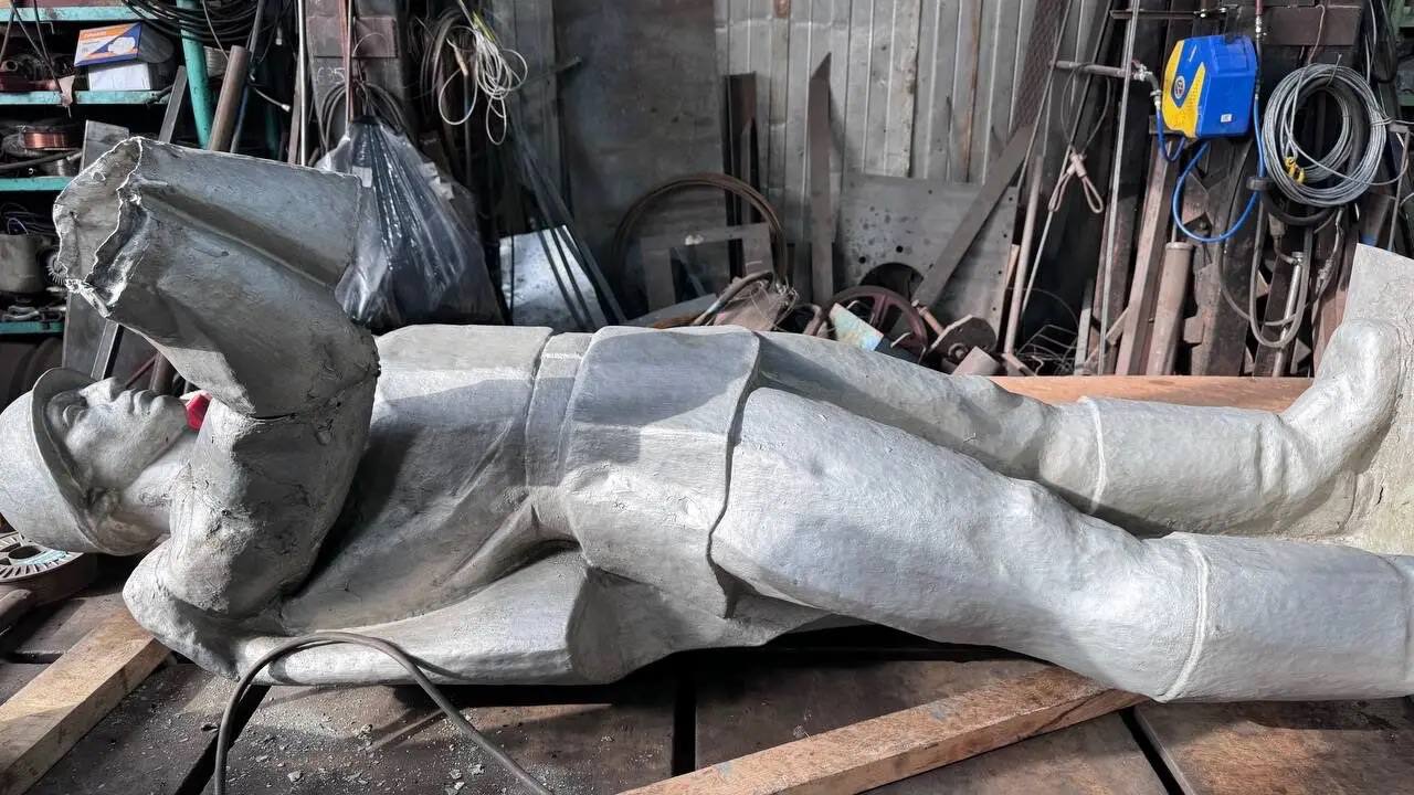 Карельское предприятие восстанавливает памятник воину-освободителю