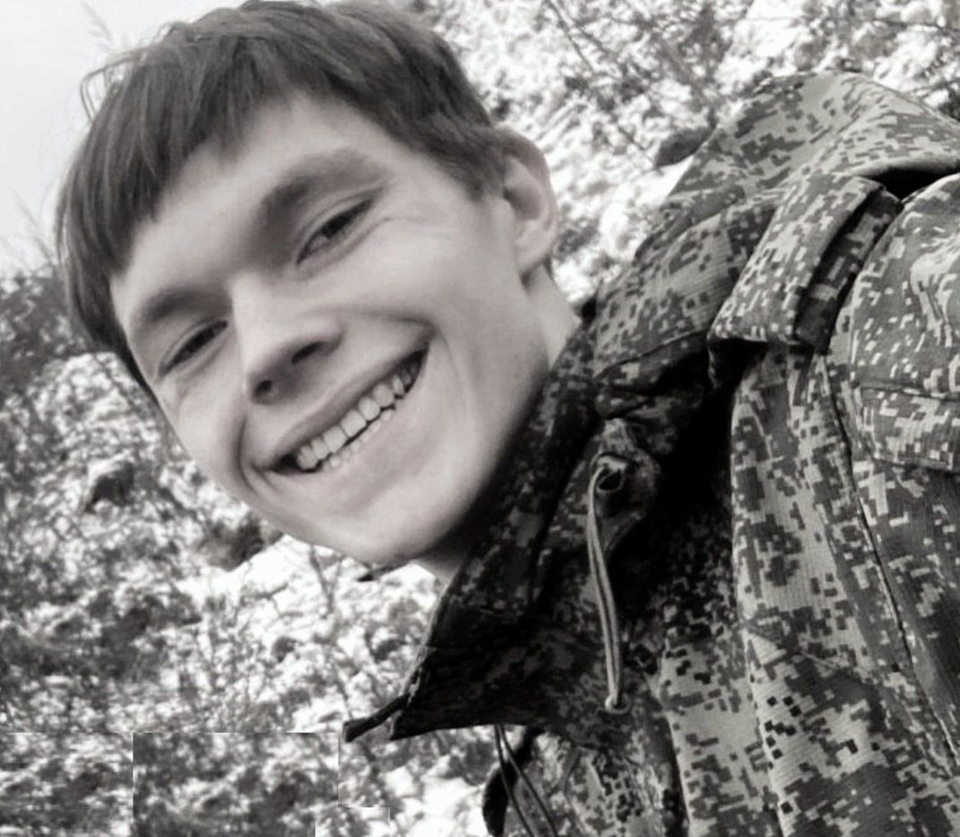 «Совсем ребенок»: в ходе СВО погиб юный житель Сегежи Максим Поверенов