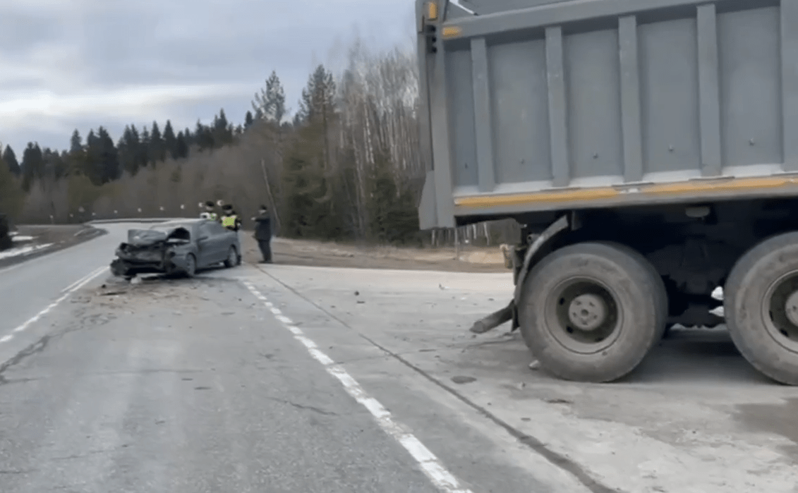 Смертельное ДТП с участием грузовика произошло на трассе в Карелии