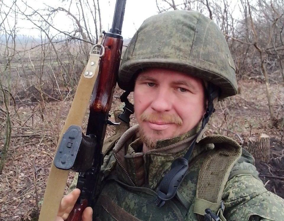 «Трудно поверить, что нет нашего Серёжи»: на СВО погиб житель Медвежьегорского района Сергей Ефимов