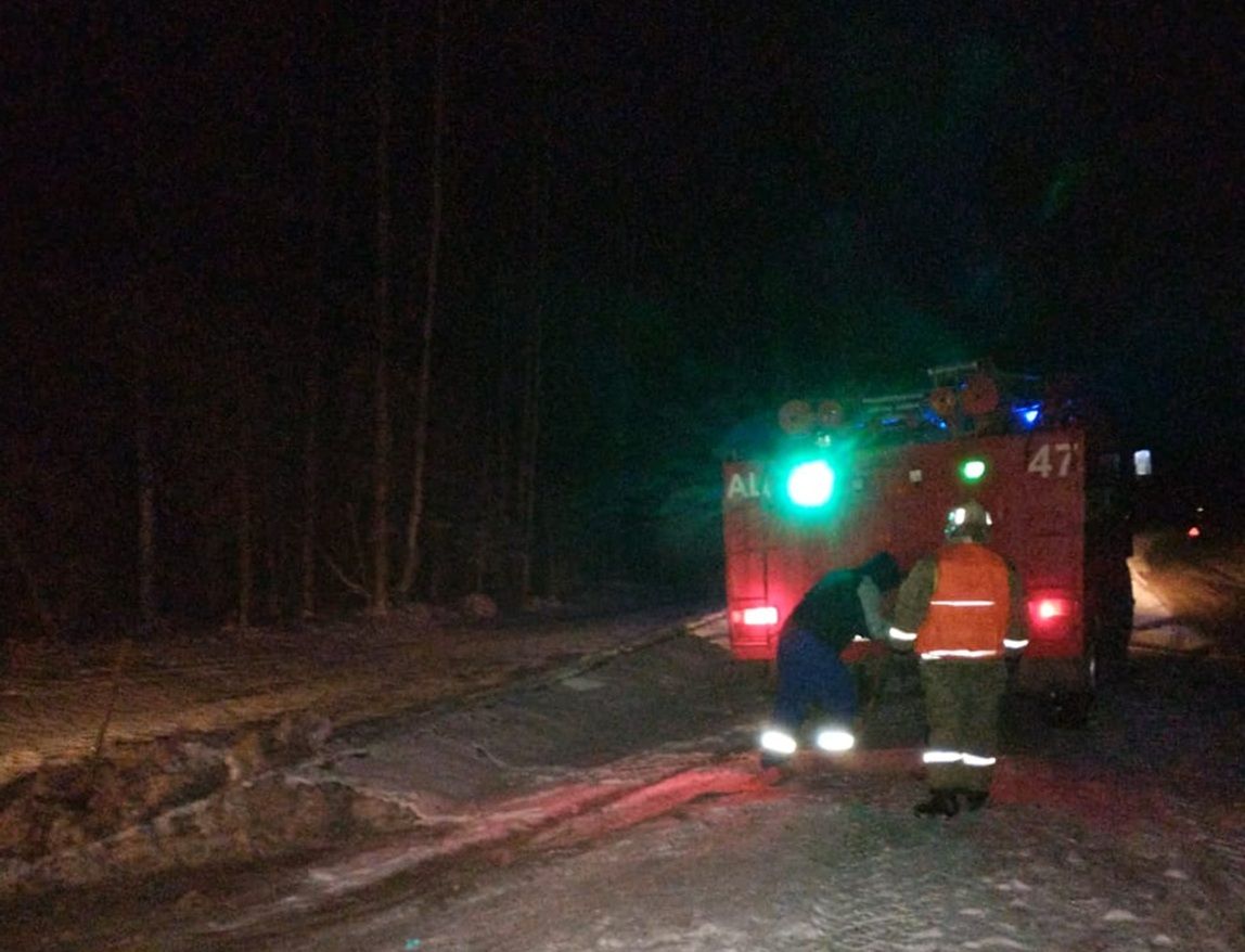 Две фуры столкнулись на трассе Карелии ночью