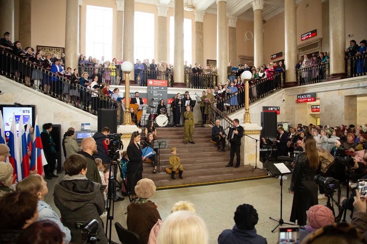 Песни военных лет вновь прозвучат на железнодорожном вокзале