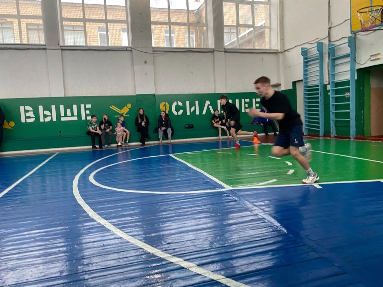 В Пудоже опасаются закрытия местной спортивной школы
