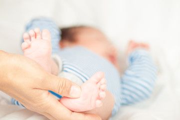 Жительницу Олонецкого района лишили родительских прав и обязали платить алименты