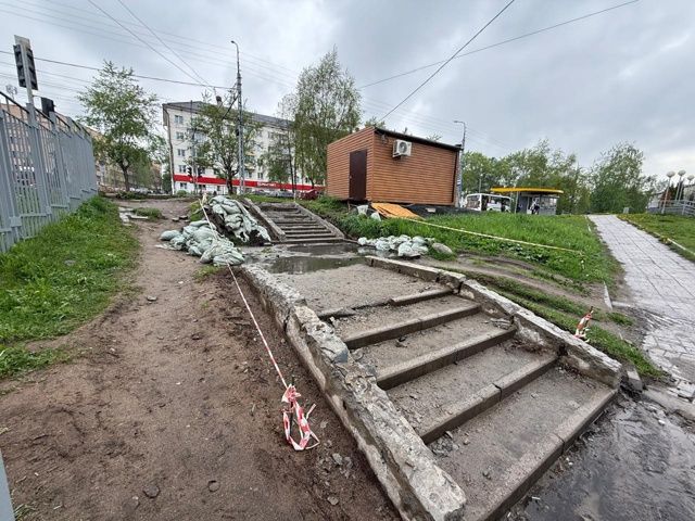 Мэрия Петрозаводска начала приводить в порядок лестницы