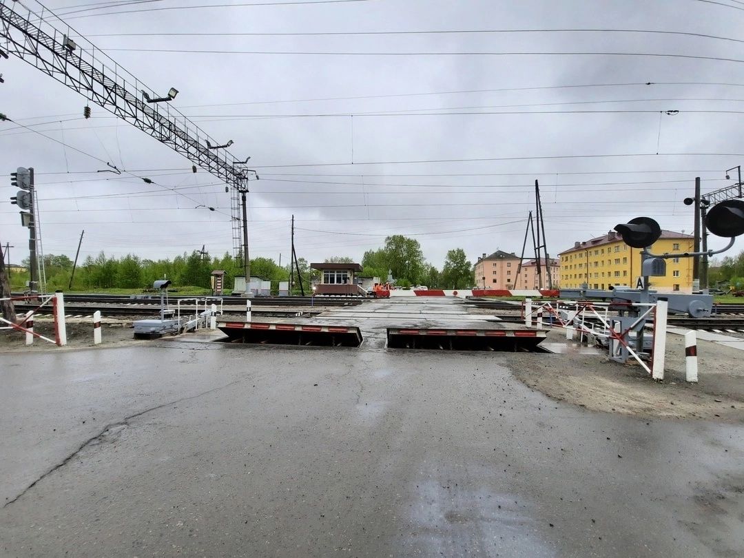 Железнодорожный переезд временно закроют на севере Карелии