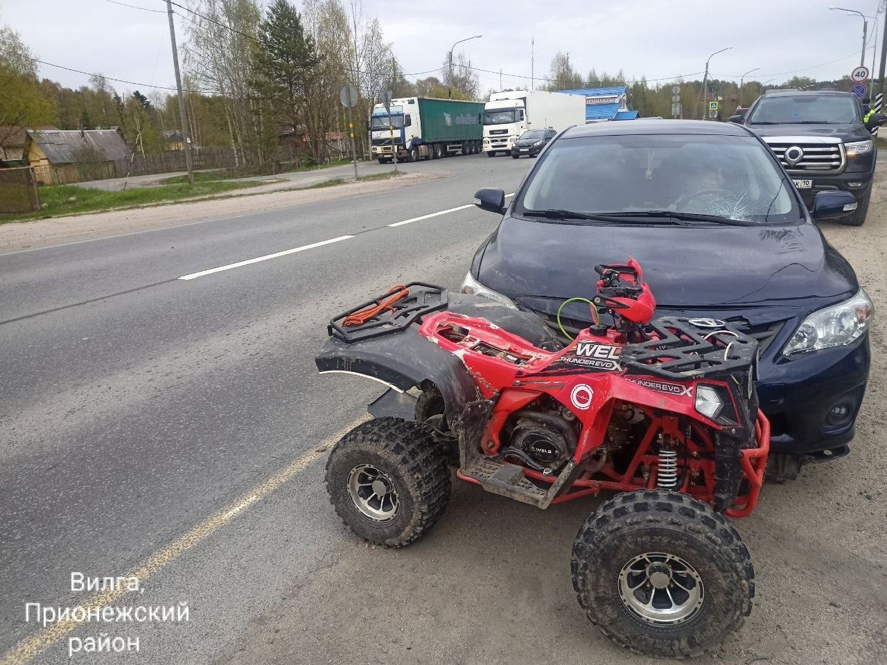 Девятилетний ребенок на квадроцикле вылетел на трассу и столкнулся с иномаркой в одном из районов Карелии