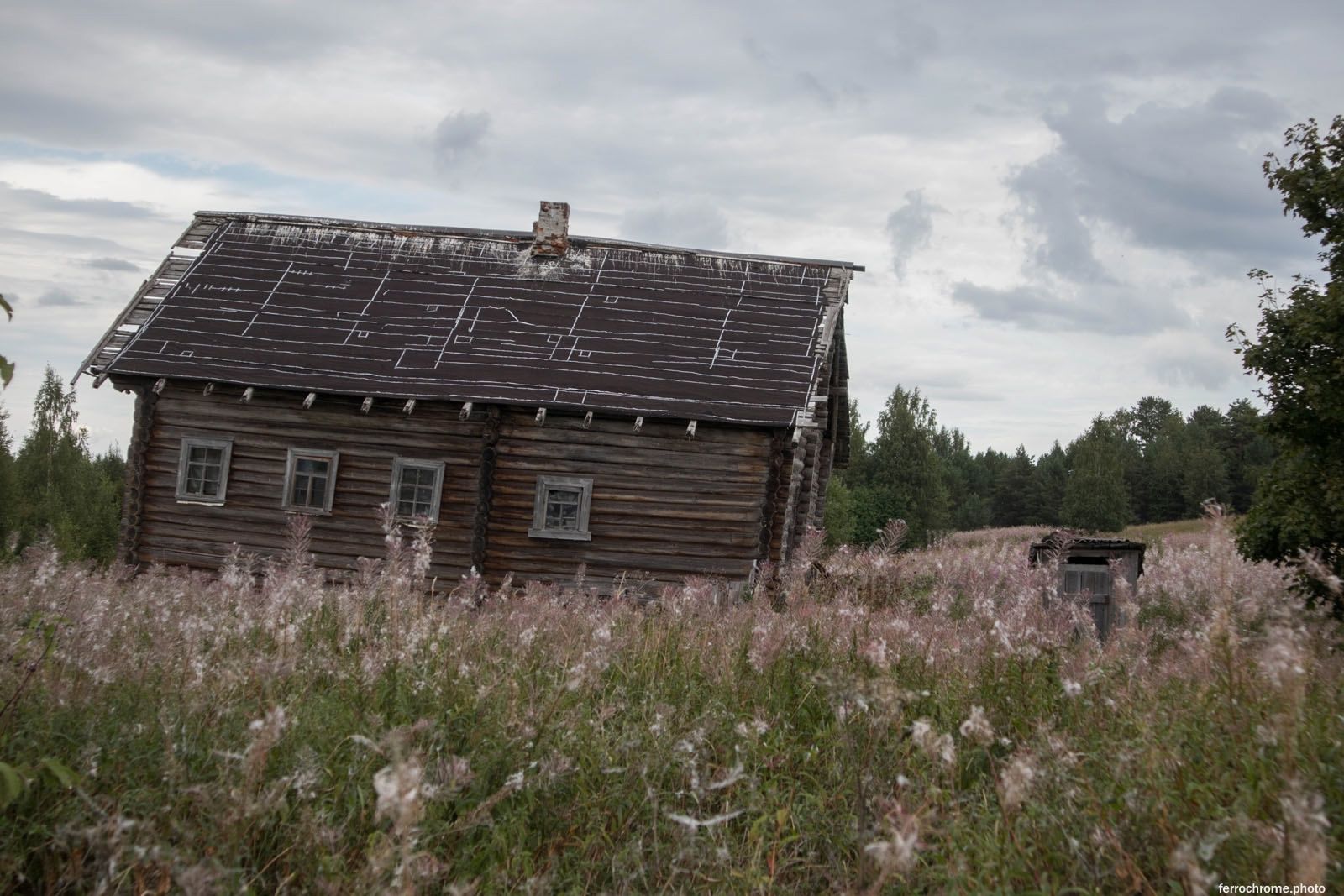 Фотограф показал одну из самых труднодоступных деревень Карелии