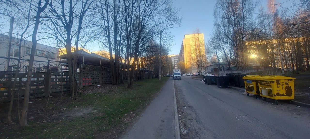 Жители Петрозаводска возмущены свалкой возле детского сада