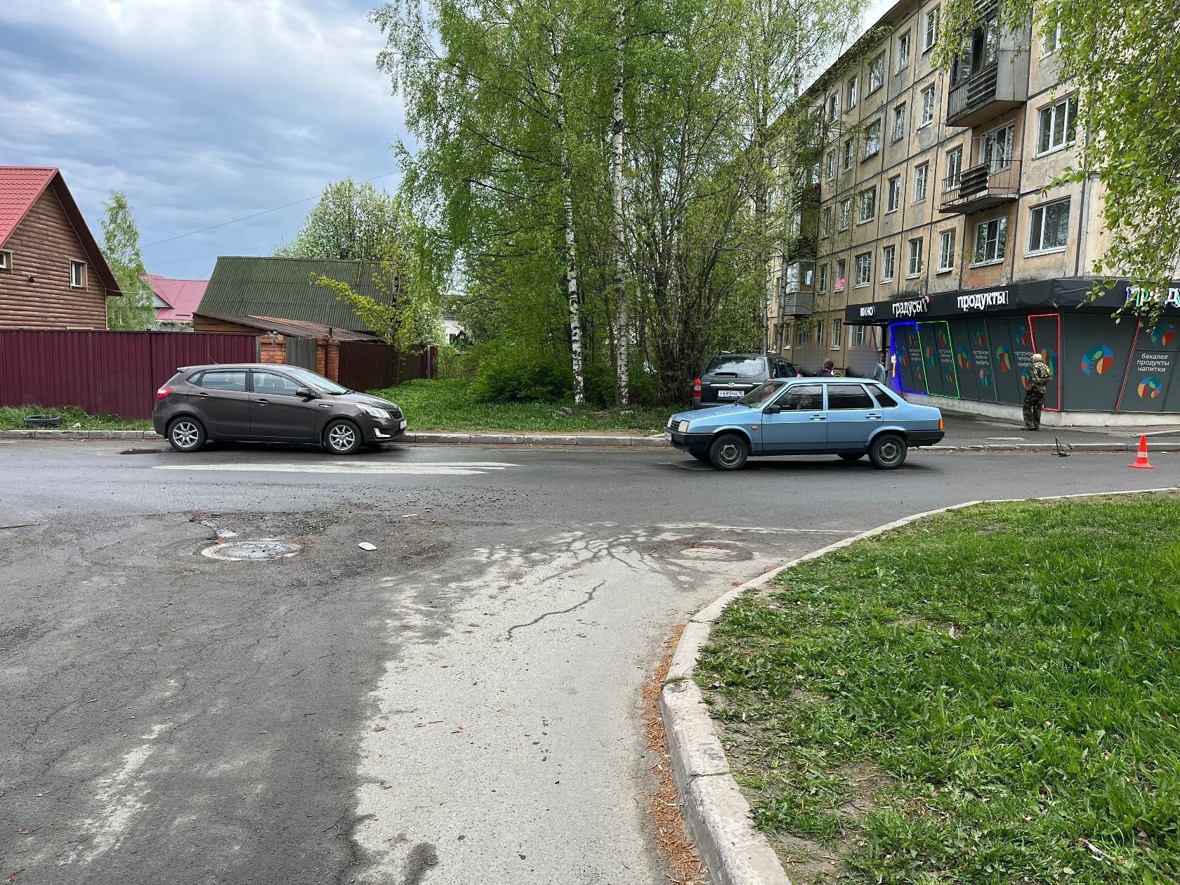 Одиннадцатилетнего сбитого велосипедиста увезли в больницу с места ДТП в отдаленном районе Петрозаводска