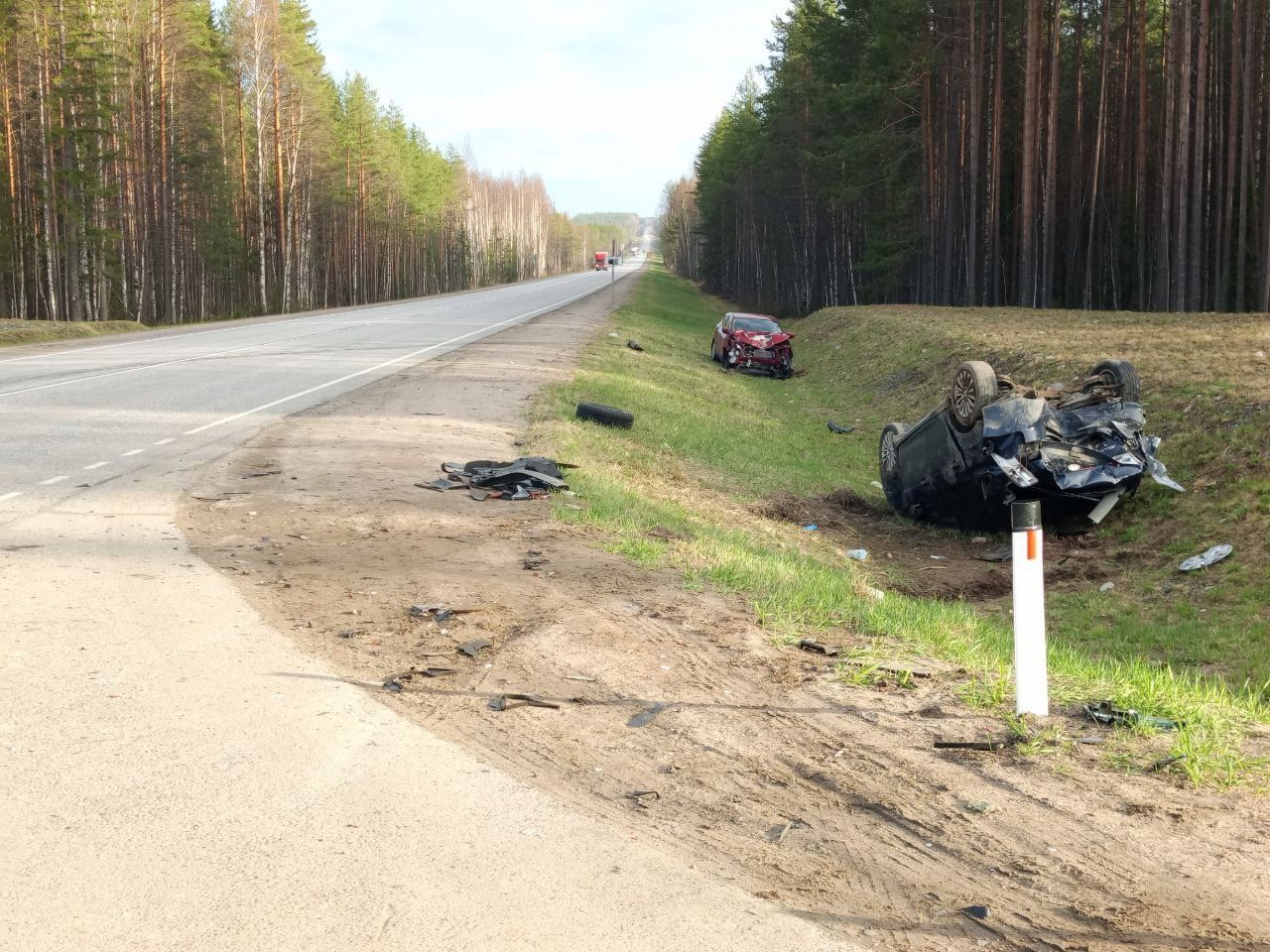 Водители получили травмы в столкновении иномарок на трассе в Карелии