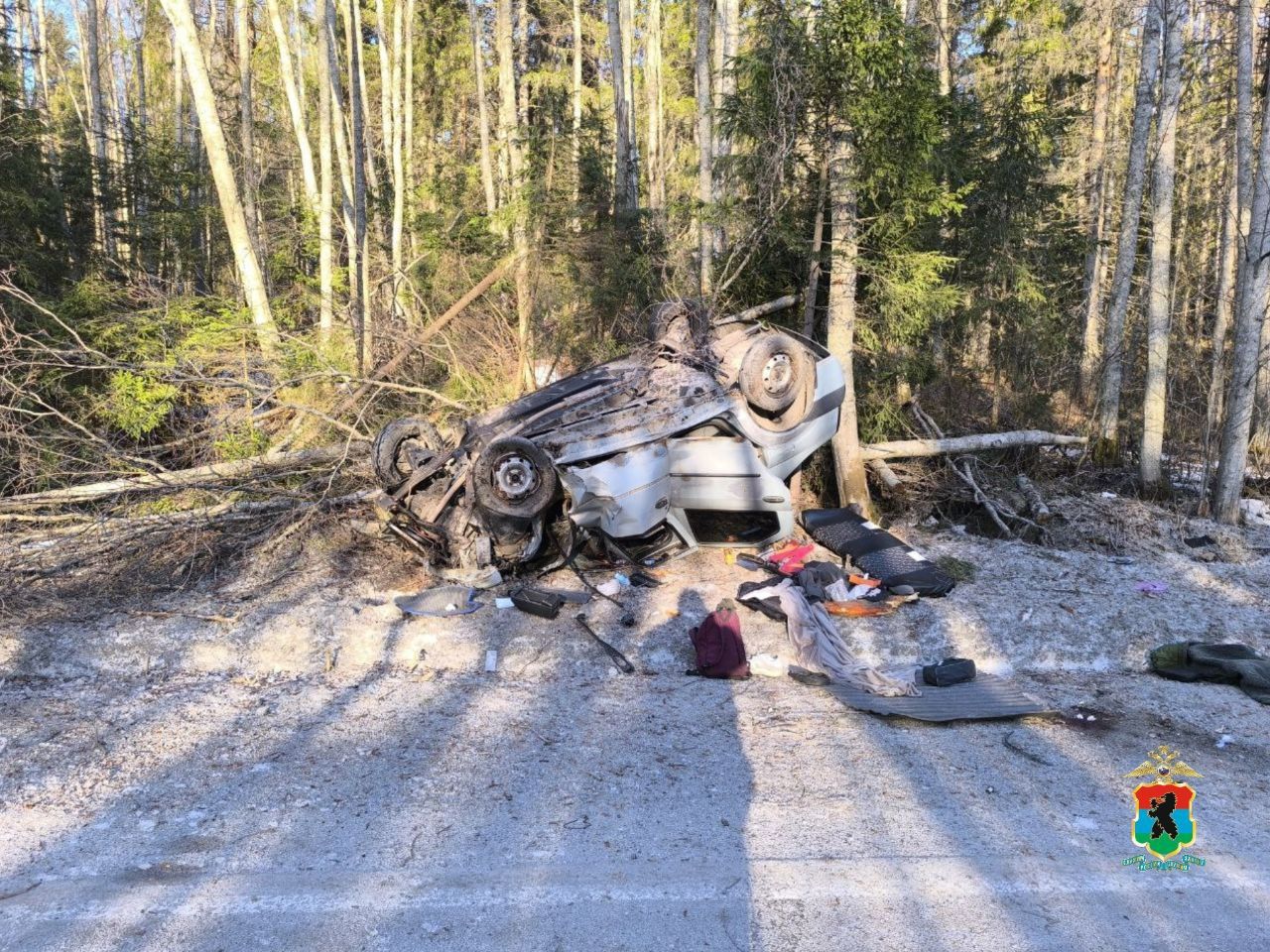 Стало известно, кто пострадал в аварии с перевернувшейся машиной в Медвежьегорске