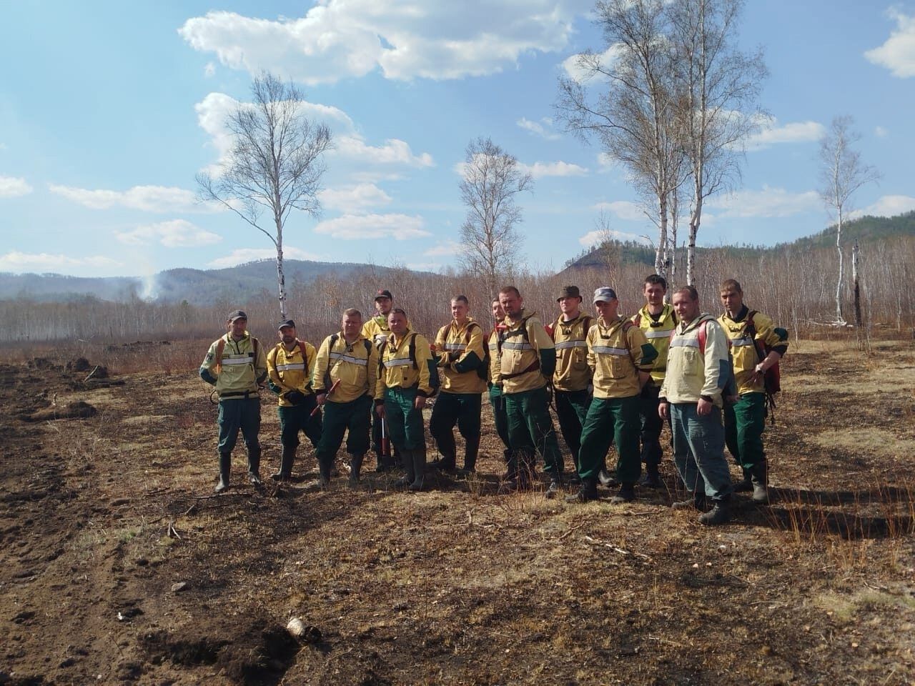 Карельские десантники тушат два крупных пожара в Забайкалье