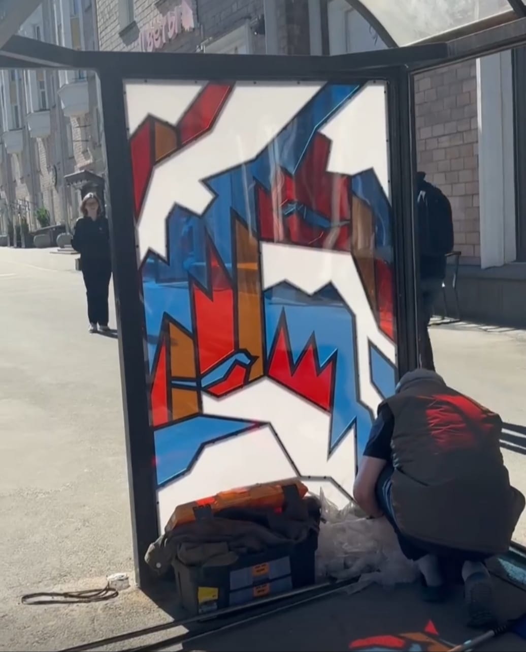 Новую остановку в Петрозаводске украсят композицией «Зимний лес»