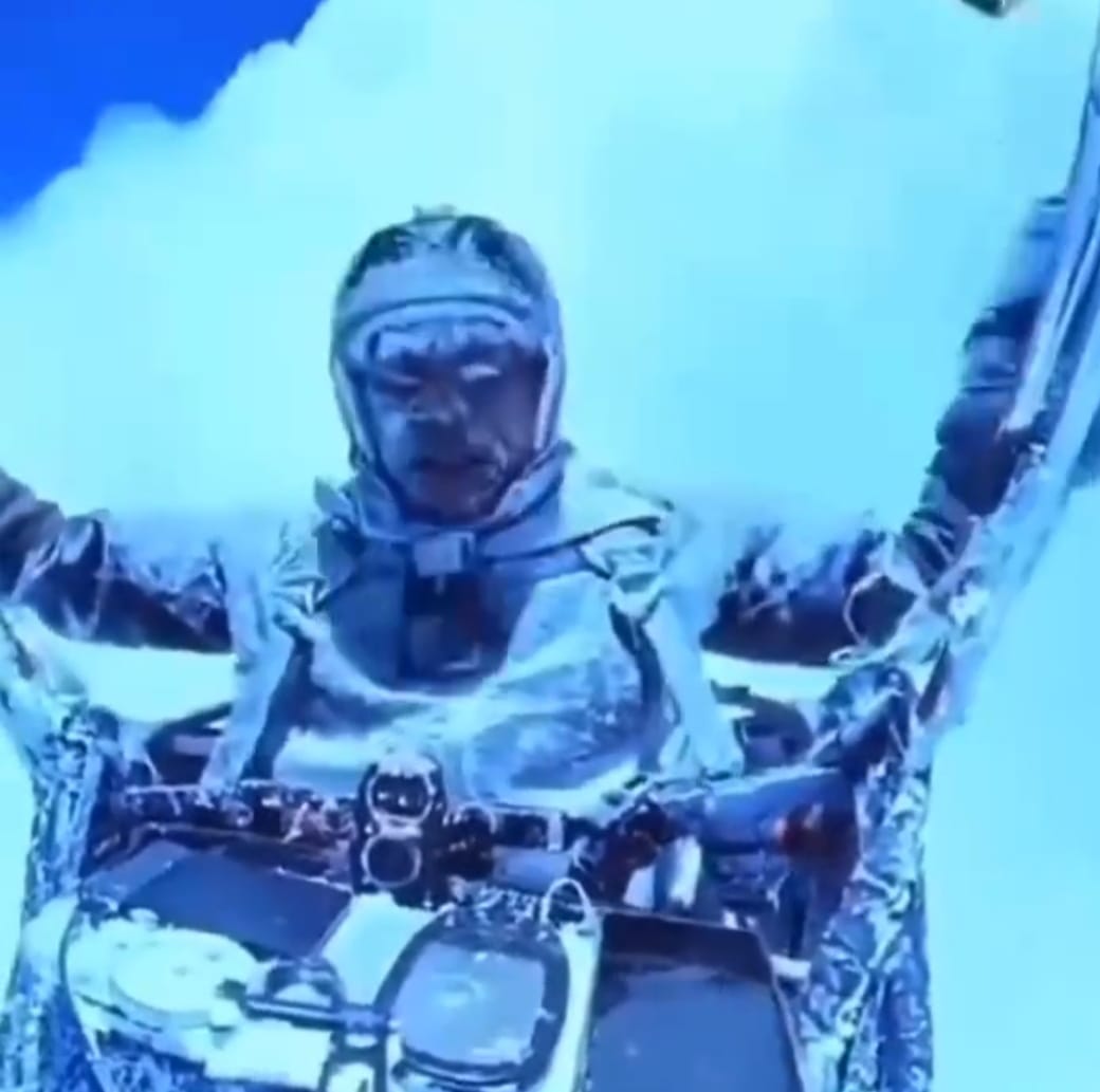 Китаец на параплане случайно установил мировой рекорд