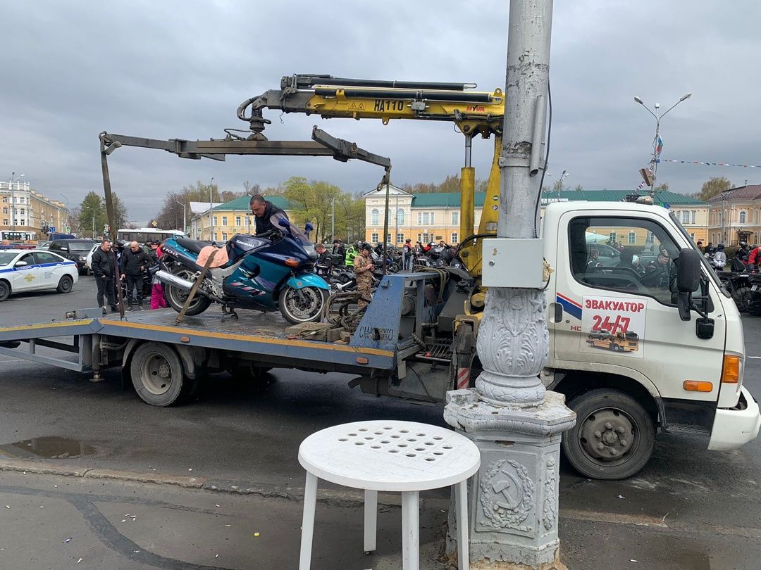 В день открытия мотосезона, ГАИ Петрозаводска отстранила от заезда троих байкеров