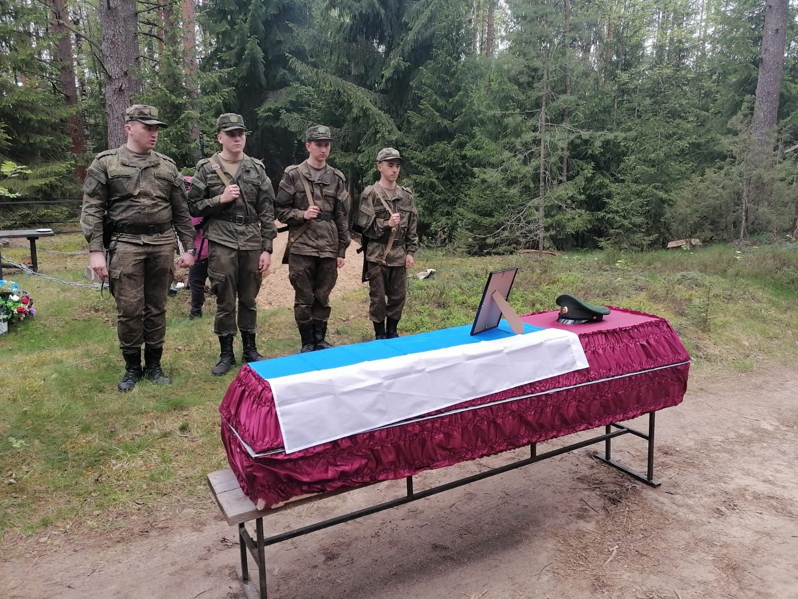 На юге Карелии простились с погибшим на спецоперации земляком