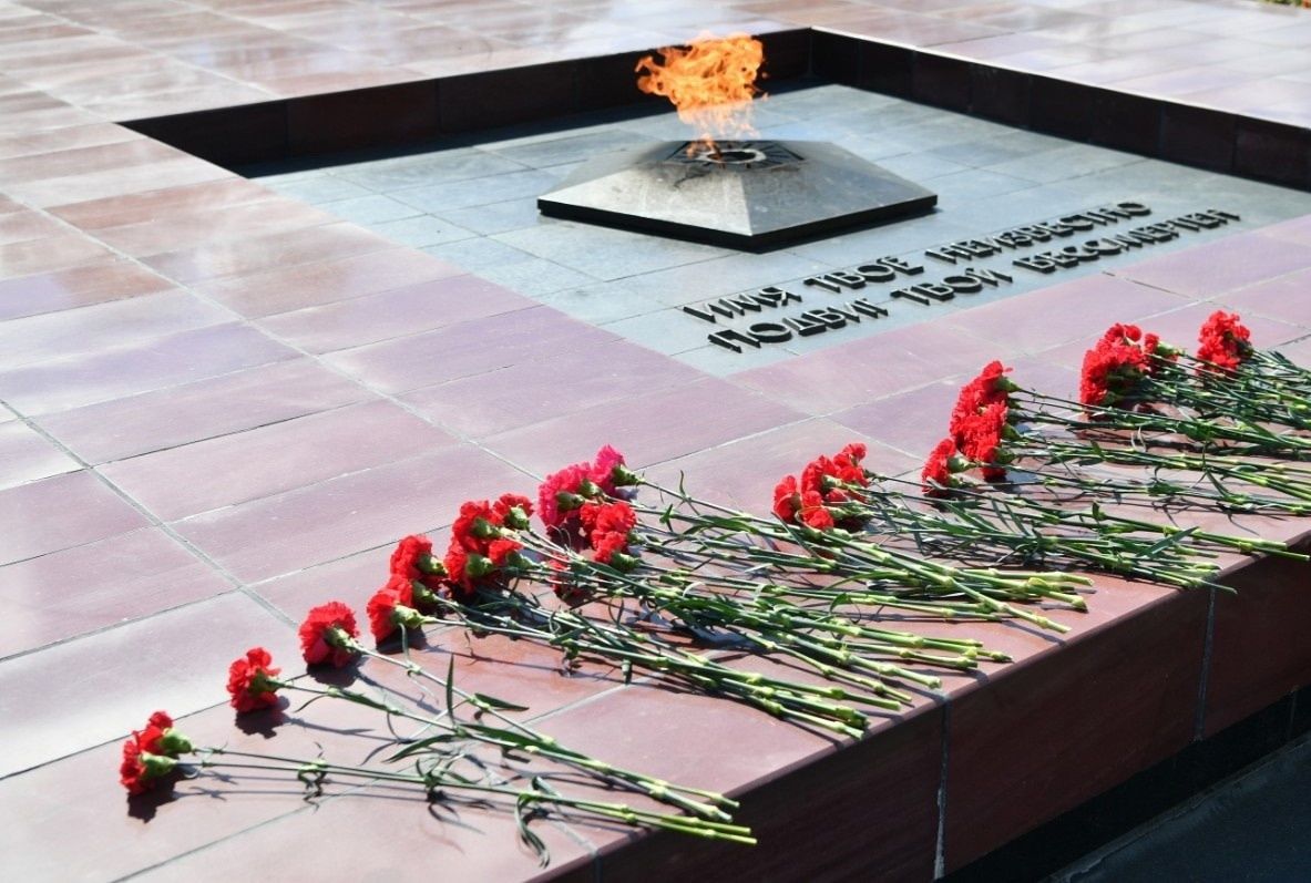 Артур Парфенчиков поздравил жителей Карелии с Днём Победы