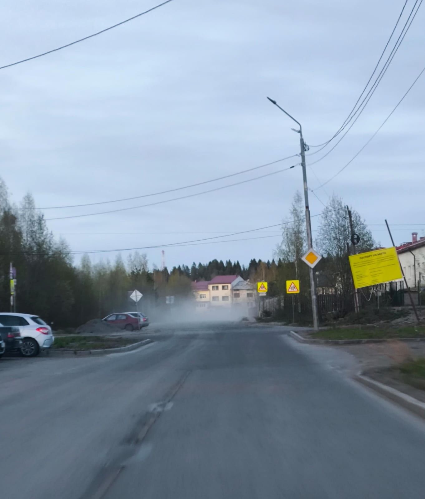 Жильцы домов на улице Хейкконена пожаловались на «пыльную пелену»