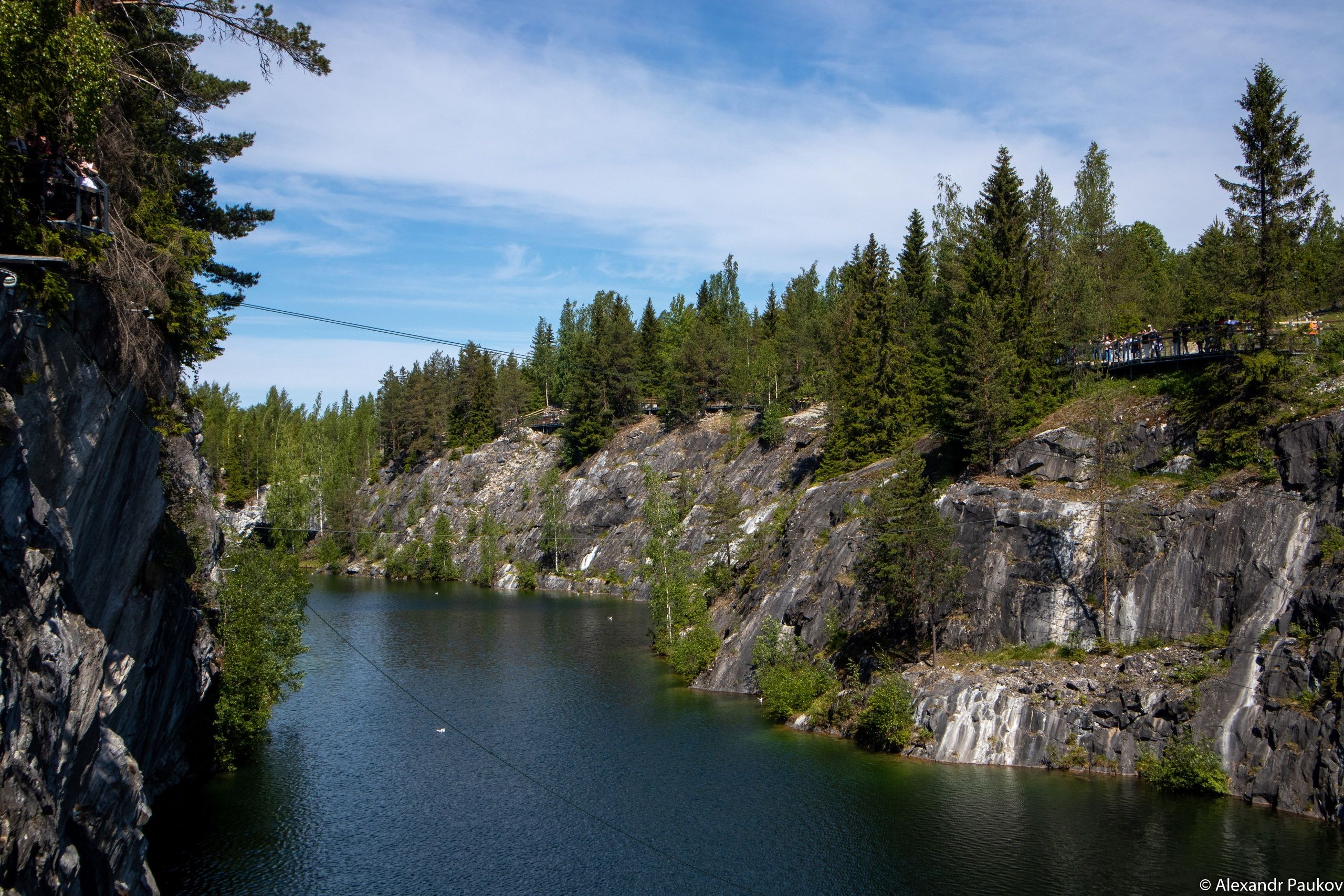 Сотрудники Рускеалы призвали беречь природу и историческое наследие парка