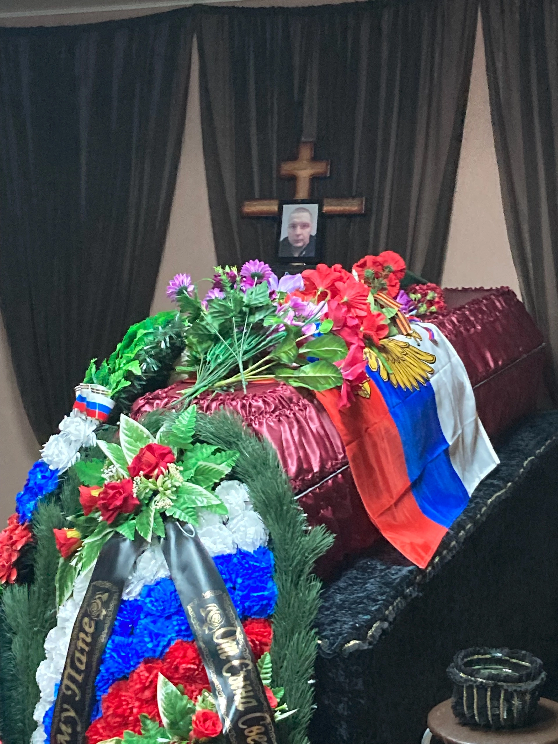 С погибшим на СВО бойцом простились на севере Карелии