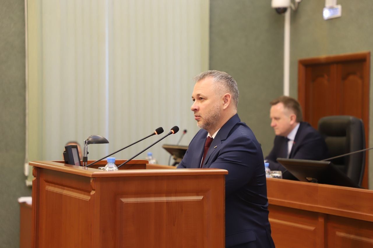 Парламентарии единогласно проголосовали за назначение Андрея Сергеева премьер-министром Карелии