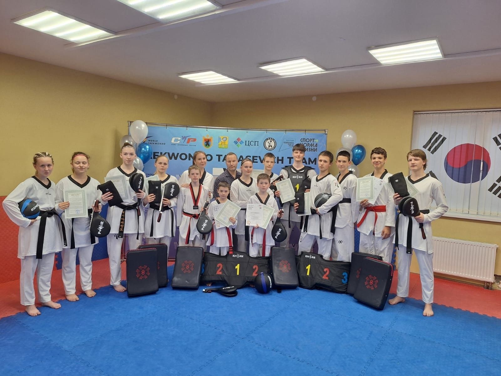 Новую экипировку и оборудование приобрели для спортивной школы в Петрозаводске