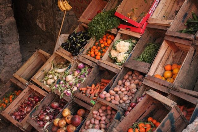 Компания поставляла в школы Петрозаводска продукты, хранящиеся с нарушениями