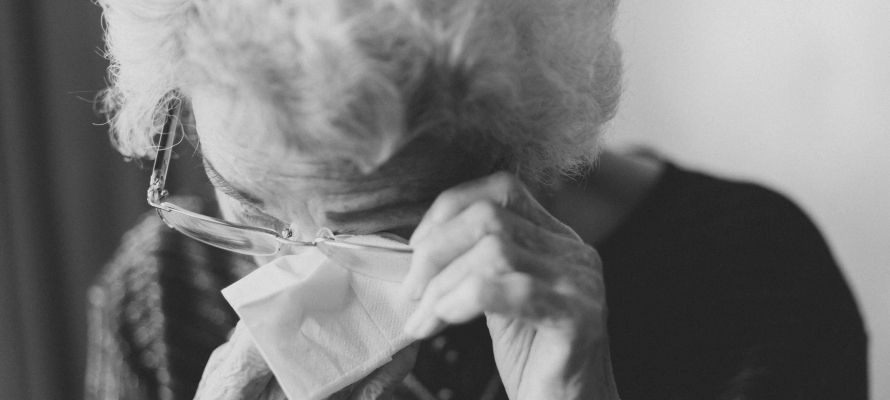 Поверив в обещанную выплату, петрозаводчанка лишилась золота и более 1 млн рублей