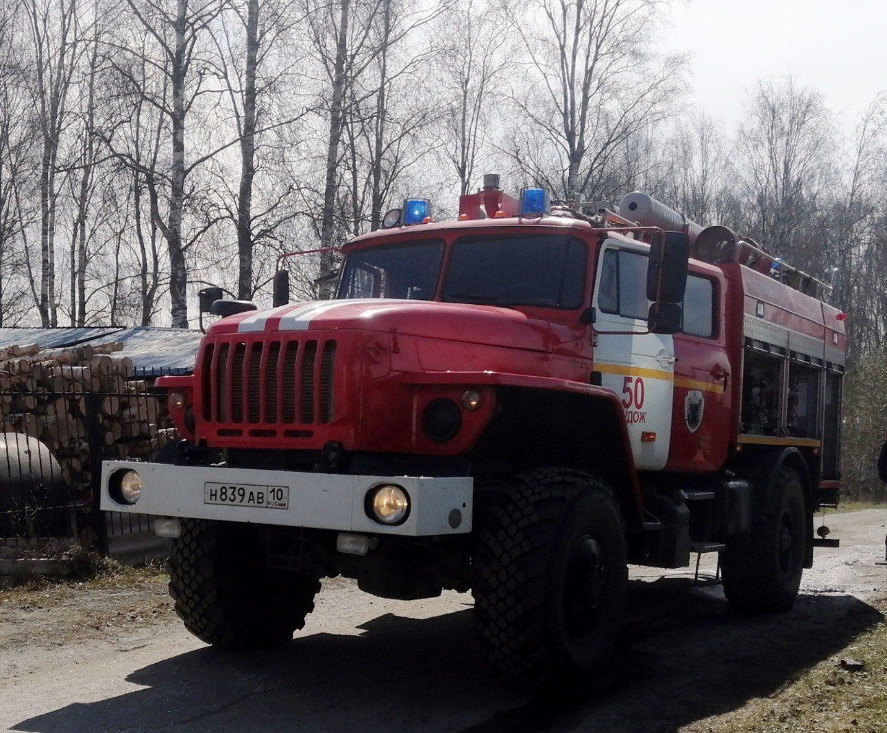Пожарные спасли пожилую женщину в районе Карелии