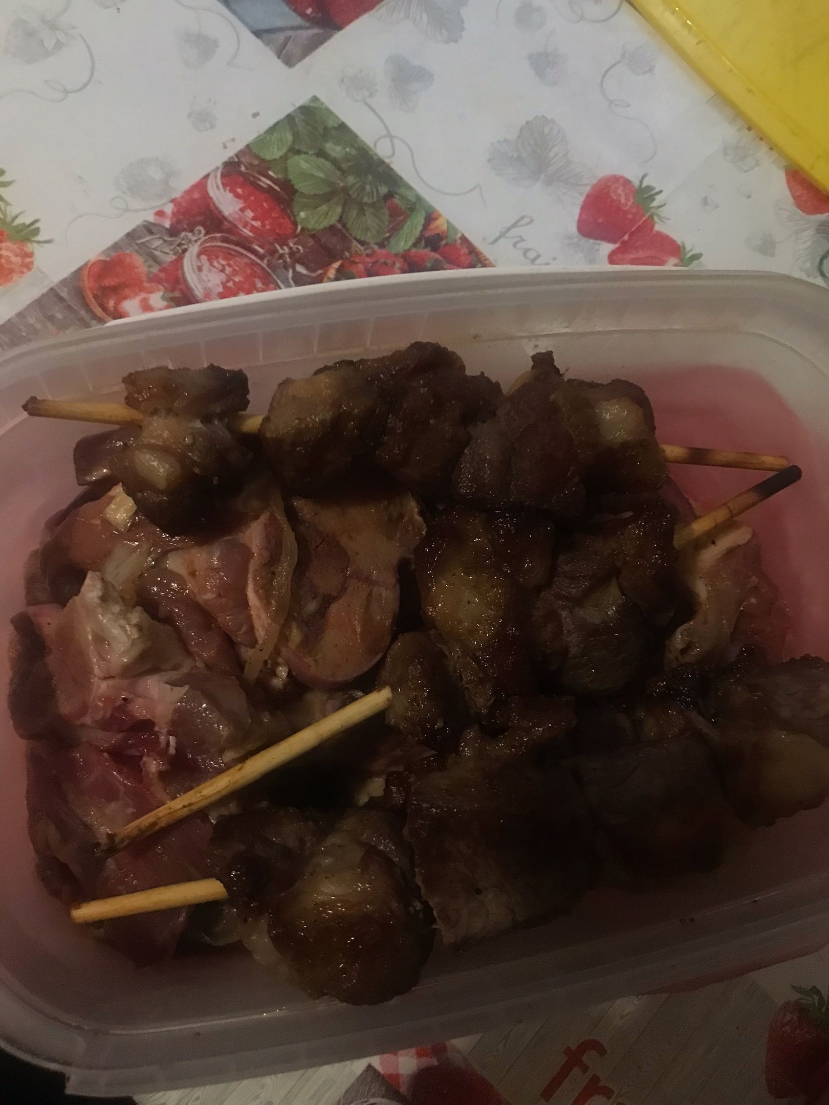 Мясо с запахом человеческого трупа купила на шашлык жительница Ключевой