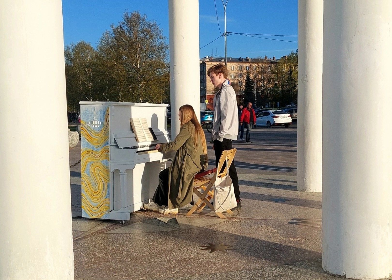 Открытое пианино в Ротонде снова ждет музыкантов