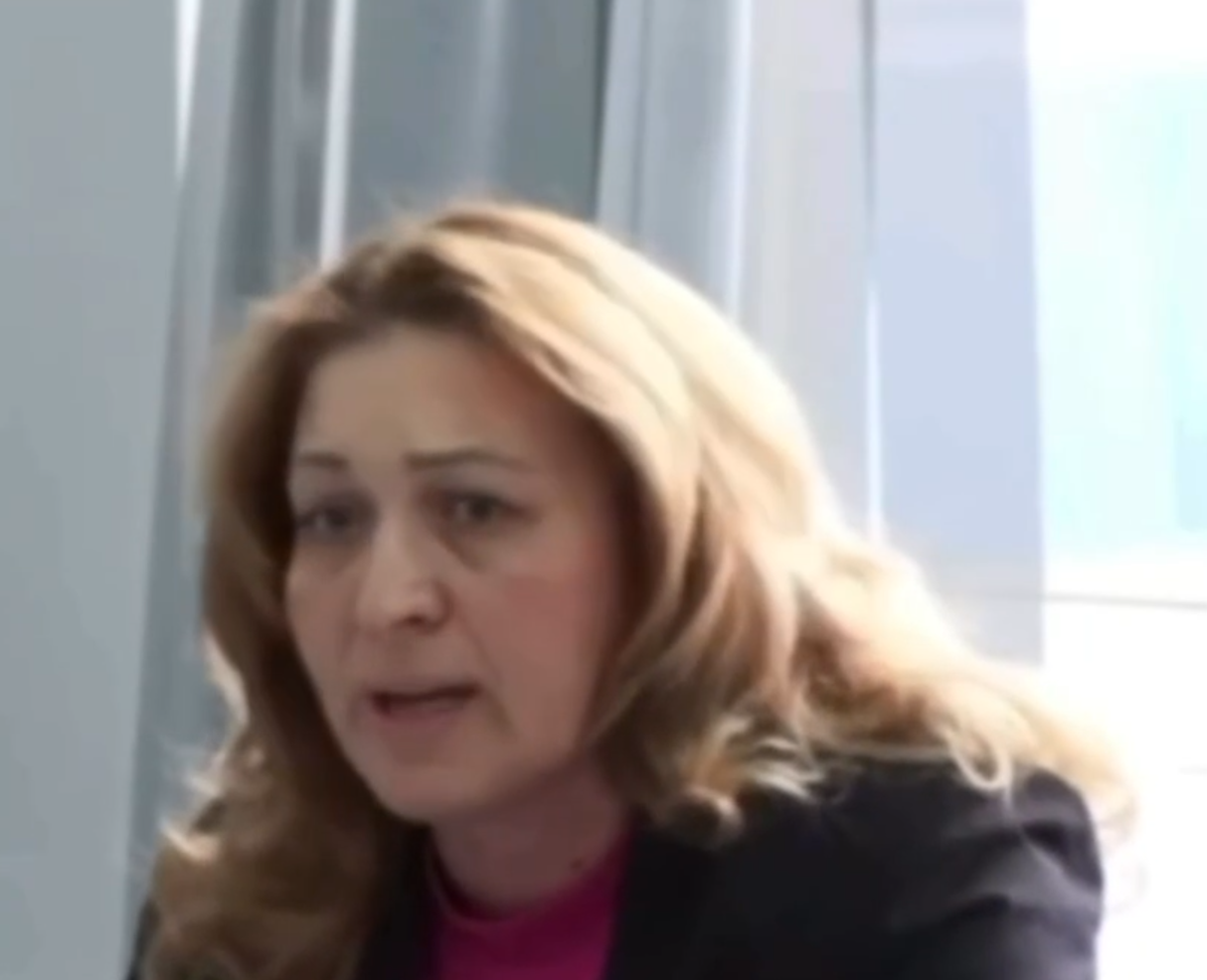 Абхазскую чиновницу уволили за жалобу на «нищих туристов»