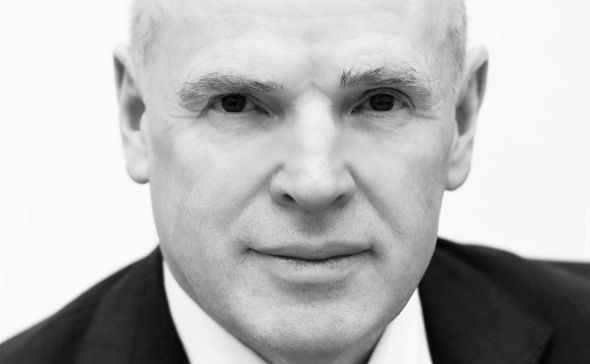 Вице-губернатора соседнего с Карелией региона нашли дома мертвым