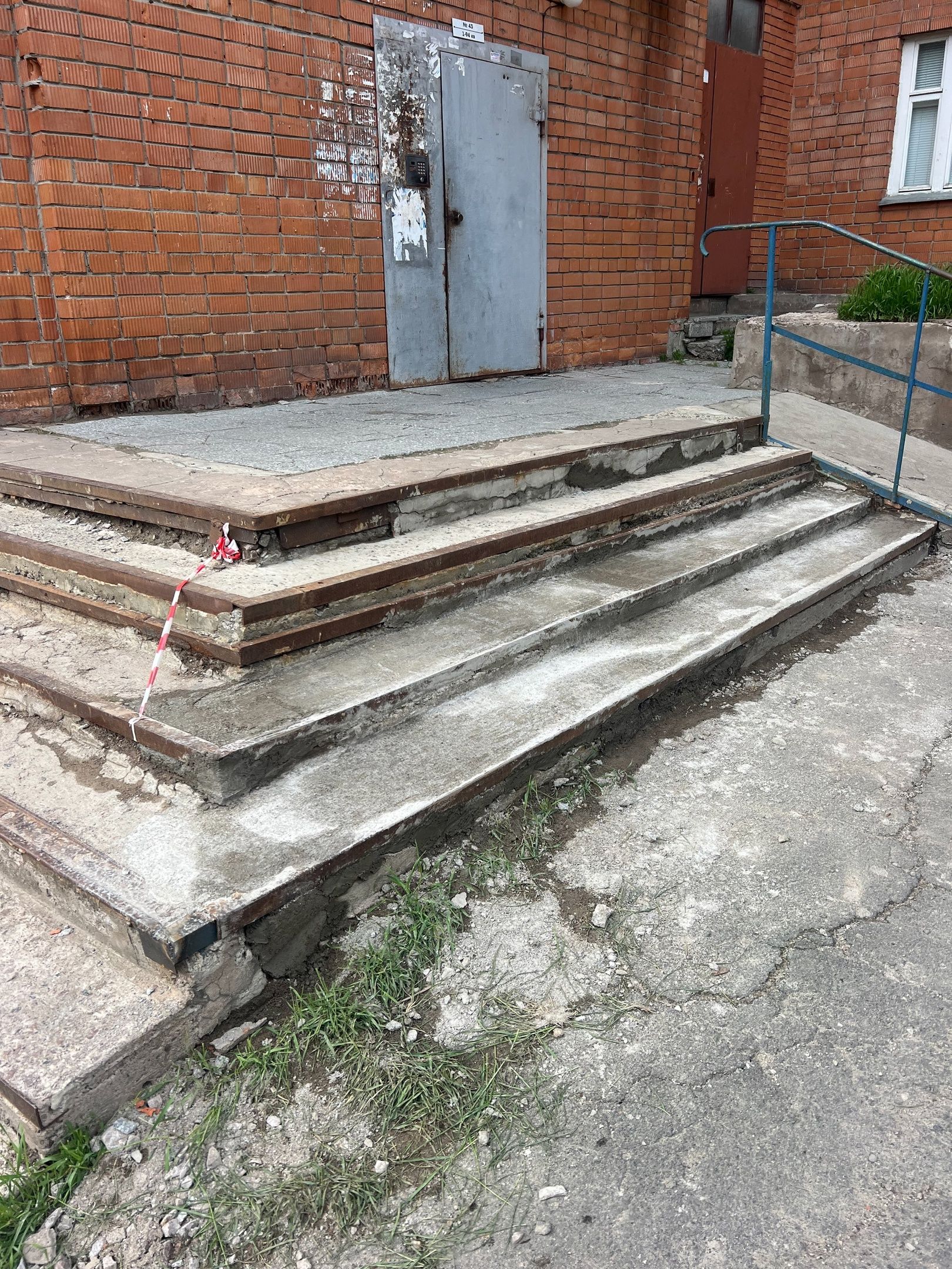 Управляющая компания в Петрозаводске «замазала» проблемы после критики