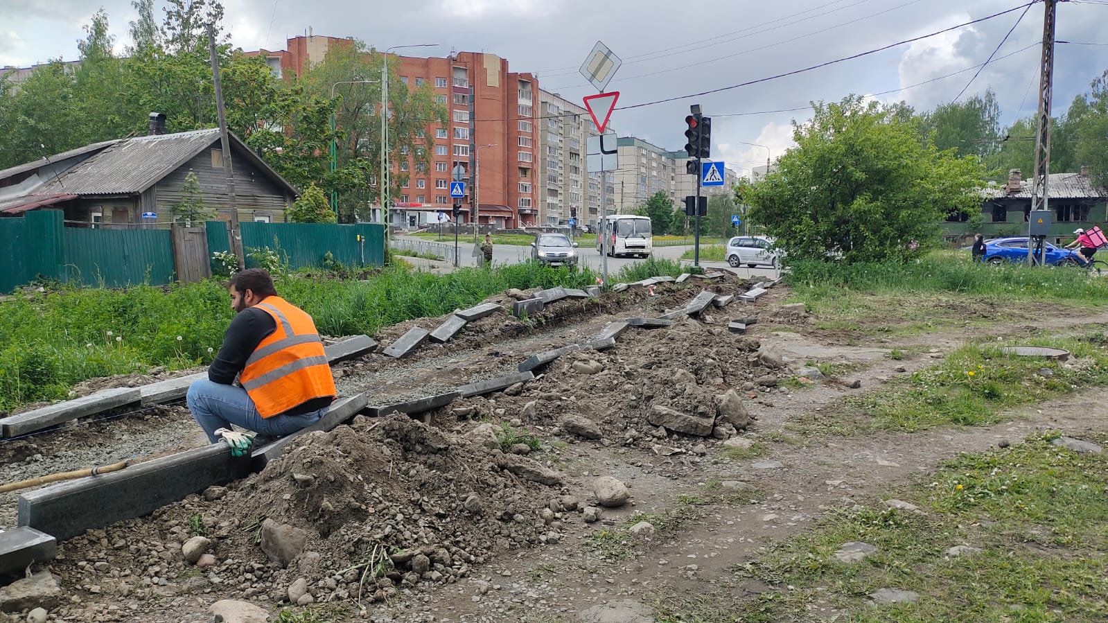 Пешеходную дорогу начали строить на улице Лыжной в Петрозаводске