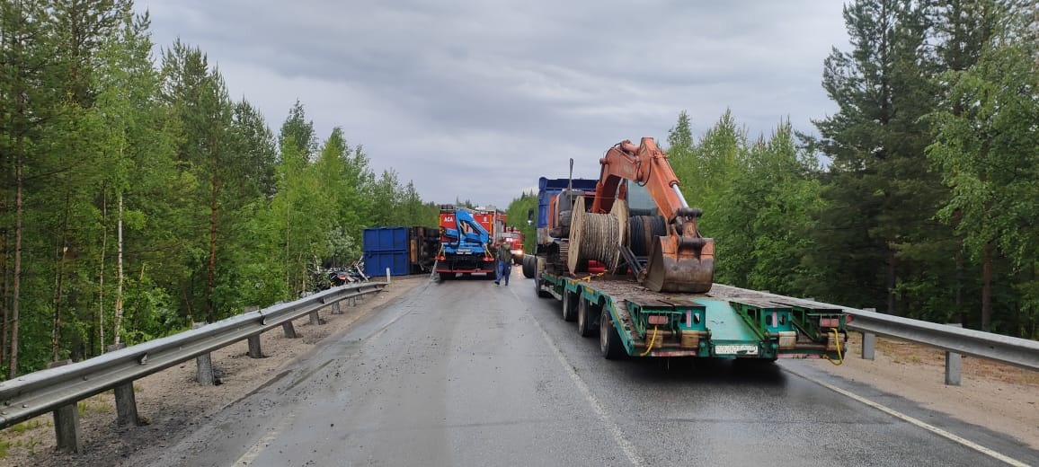 Активное участие в ликвидации смертельной аварии в Ледмозеро приняли местные огнеборцы