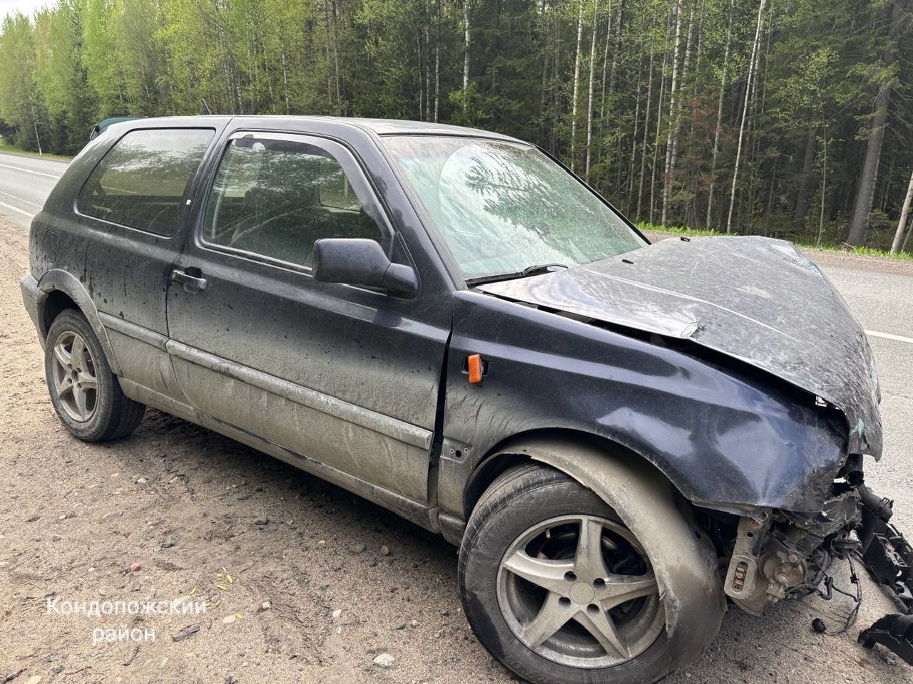 Три человека пострадали по вине юного водителя за рулем иномарки на трассе в Карелии