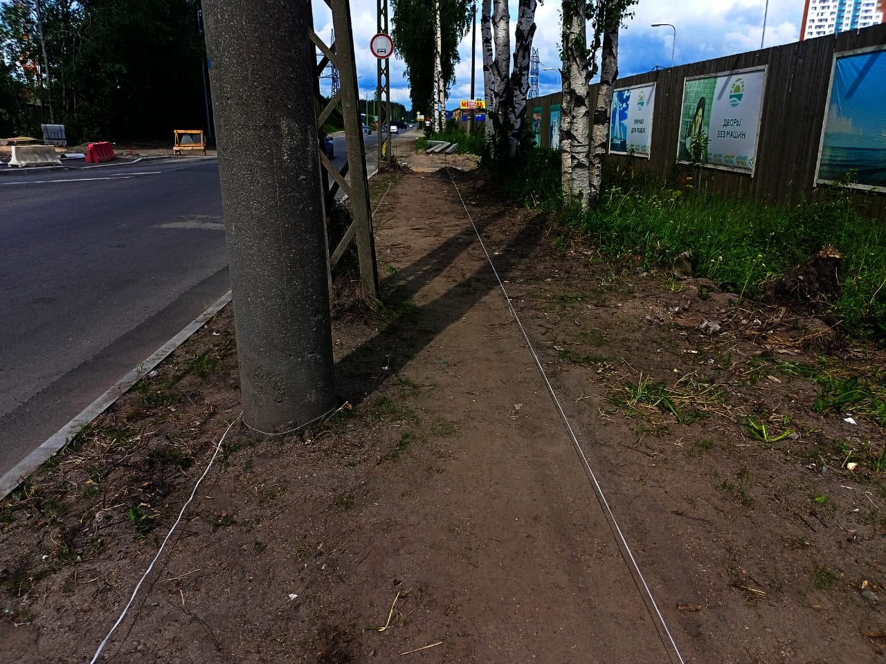 В Петрозаводске пожаловались на странное строительство тротуара