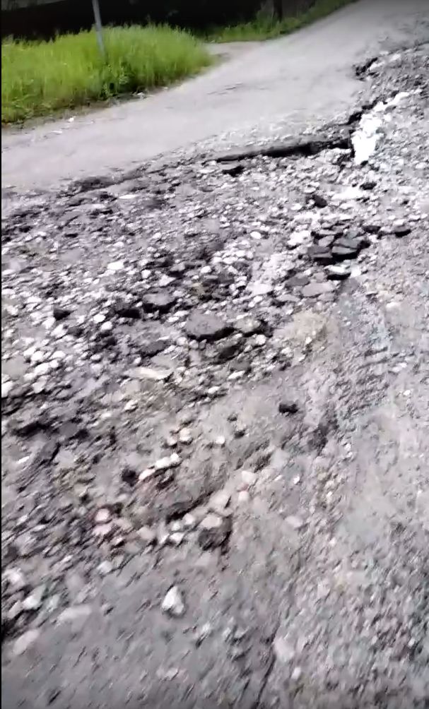 Дорогу к поселку размыло в Медвежьегорском районе